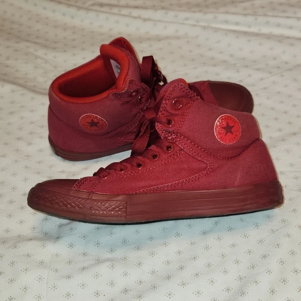 Converse All Star red canvas high-top high guard lace up sneakers junior size 4